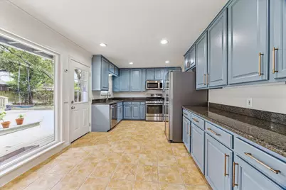 5329 Judalon Lane, Houston, TX 77056 - Photo 10