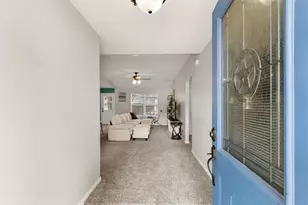 217 Kellyn Ct, Conroe, TX 77306 - Photo 4