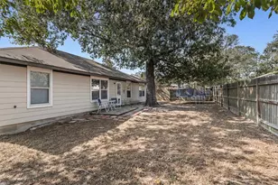 217 Kellyn Ct, Conroe, TX 77306 - Photo 24