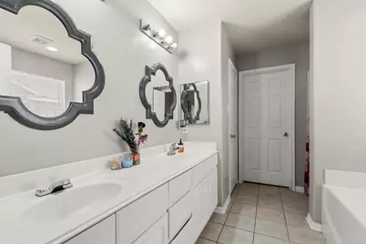 217 Kellyn Court, Conroe, TX 77306 - Photo 14