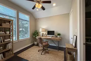 3917 Rose St, Houston, TX 77007 - Photo 4