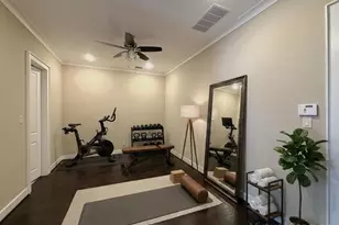 3917 Rose St, Houston, TX 77007 - Photo 8