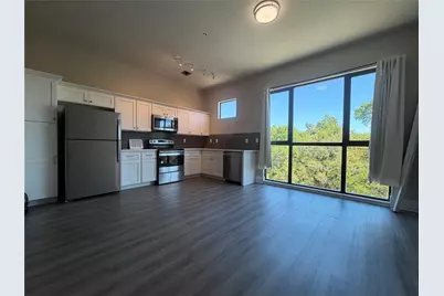 2727 Houston Avenue Avenue #302, Houston, TX 77009 - Photo 2