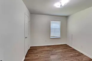 13210 Ambrosa Dr, Houston, TX 77044 - Photo 16