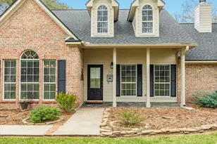 2403 White Tail Ln, Lake Jackson, TX 77566 - Photo 6