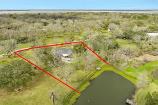 2403 White Tail Ln, Lake Jackson, TX 77566 - Photo 48