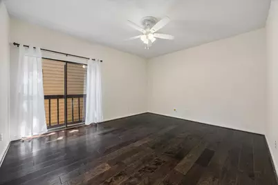 11711 Memorial Drive #540, Houston, TX 77024 - Photo 16