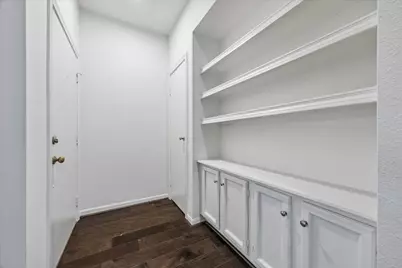 11711 Memorial Drive #540, Houston, TX 77024 - Photo 6