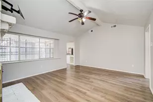 9430 Claridge Dr, Houston, TX 77031 - Photo 14