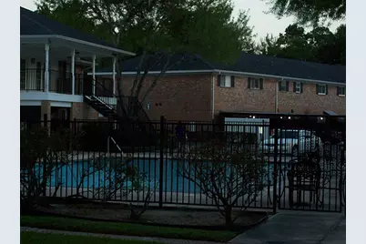14333 Memorial Drive #32, Houston, TX 77079 - Photo 10