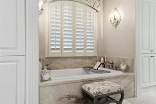 11840 Stuckey Ln, Houston, TX 77024 - Photo 16