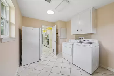 5418 Queensloch Drive, Houston, TX 77096 - Photo 14
