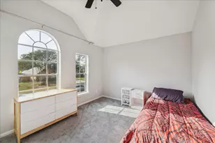 11306 Avon Pl, Houston, TX 77066 - Photo 16
