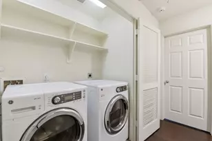 3209 Clearview Cir, Houston, TX 77025 - Photo 26