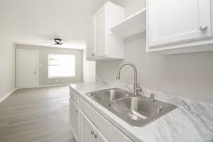 6010 Collingsworth, Houston, TX 77026 - Photo 12