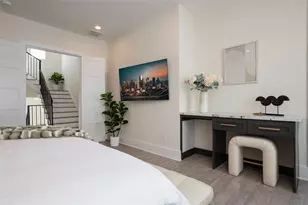 913 Thompson St, Houston, TX 77007 - Photo 12