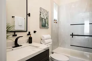 913 Thompson St, Houston, TX 77007 - Photo 24