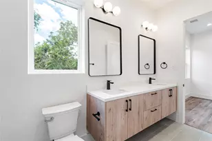 4218 Nichols St, Houston, TX 77020 - Photo 24