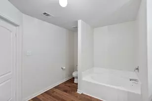 10035 Meadow Mill Forest Ln, Houston, TX 77044 - Photo 18