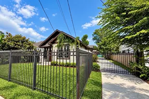 2206 Stevens St, Houston, TX 77026 - Photo 2