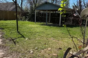109 Schilling St, Baytown, TX 77520 - Photo 12