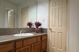 5200 Weslayan St, Houston, TX 77005 - Photo 14