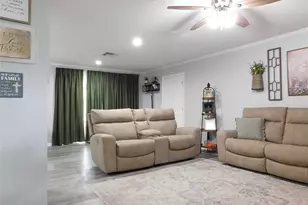 407 Ash St, El Campo, TX 77437 - Photo 8