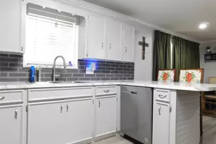407 Ash St, El Campo, TX 77437 - Photo 26
