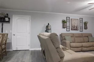 407 Ash St, El Campo, TX 77437 - Photo 10