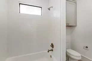 1638 Castle Ct, Houston, TX 77006 - Photo 24