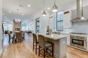 1638 Castle Ct, Houston, TX 77006 - Photo 6
