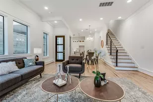 1638 Castle Ct, Houston, TX 77006 - Photo 12