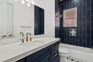 1103 62nd St, Galveston, TX 77551 - Photo 2