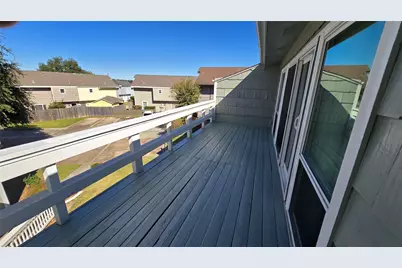 135 April Point Drive N, Conroe, TX 77356 - Photo 28