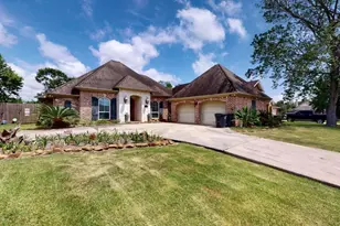 104 Mockingbird Ln, Bridge City, TX 77611 - Photo 6