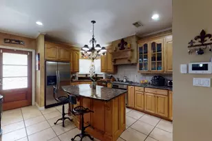 104 Mockingbird Ln, Bridge City, TX 77611 - Photo 10