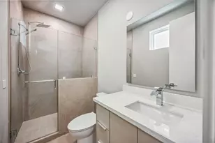 1113 W 21st St, Houston, TX 77008 - Photo 26