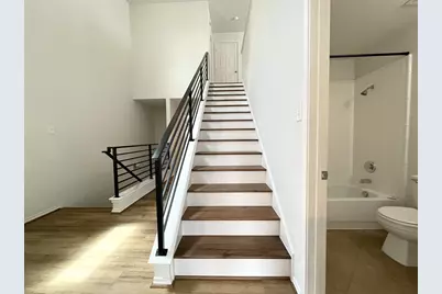 7042 Plum Creek Terrace Lane, Houston, TX 77087 - Photo 14