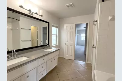 7042 Plum Creek Terrace Lane, Houston, TX 77087 - Photo 18