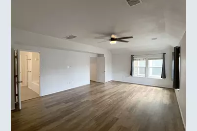 7042 Plum Creek Terrace Lane, Houston, TX 77087 - Photo 16