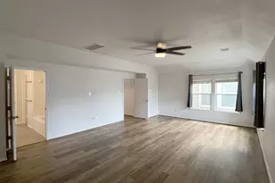 7042 Plum Creek Terrace Ln, Houston, TX 77087 - Photo 16