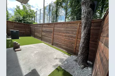7042 Plum Creek Terrace Lane, Houston, TX 77087 - Photo 30