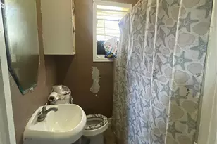 7541 Avenue F, Houston, TX 77012 - Photo 4