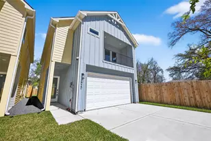 2020 Wavell St, Houston, TX 77088 - Photo 2