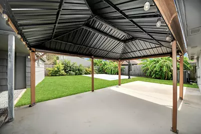 4038 Mischire Drive, Houston, TX 77025 - Photo 34