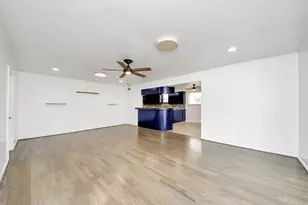 4038 Mischire Dr, Houston, TX 77025 - Photo 10
