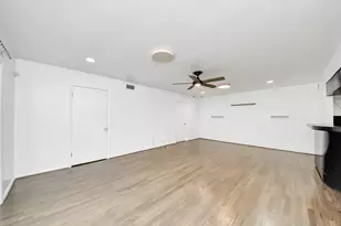 4038 Mischire Dr, Houston, TX 77025 - Photo 8