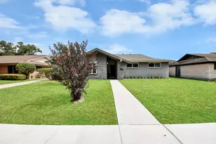 4038 Mischire Dr, Houston, TX 77025 - Photo 40
