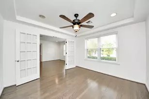 4038 Mischire Dr, Houston, TX 77025 - Photo 6