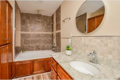 10211 Sugar Branch Drive #422, Houston, TX 77036 - Photo 10